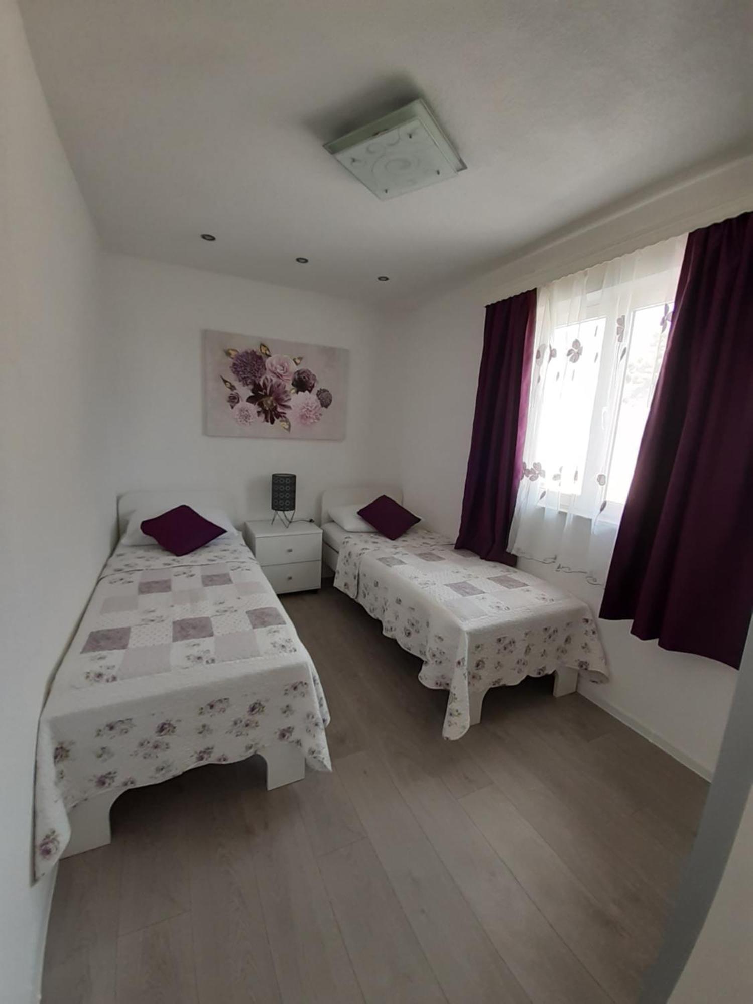 Lucky With Jacuzzi Apartment