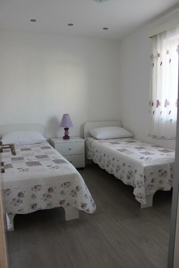 Lucky With Jacuzzi Trogir