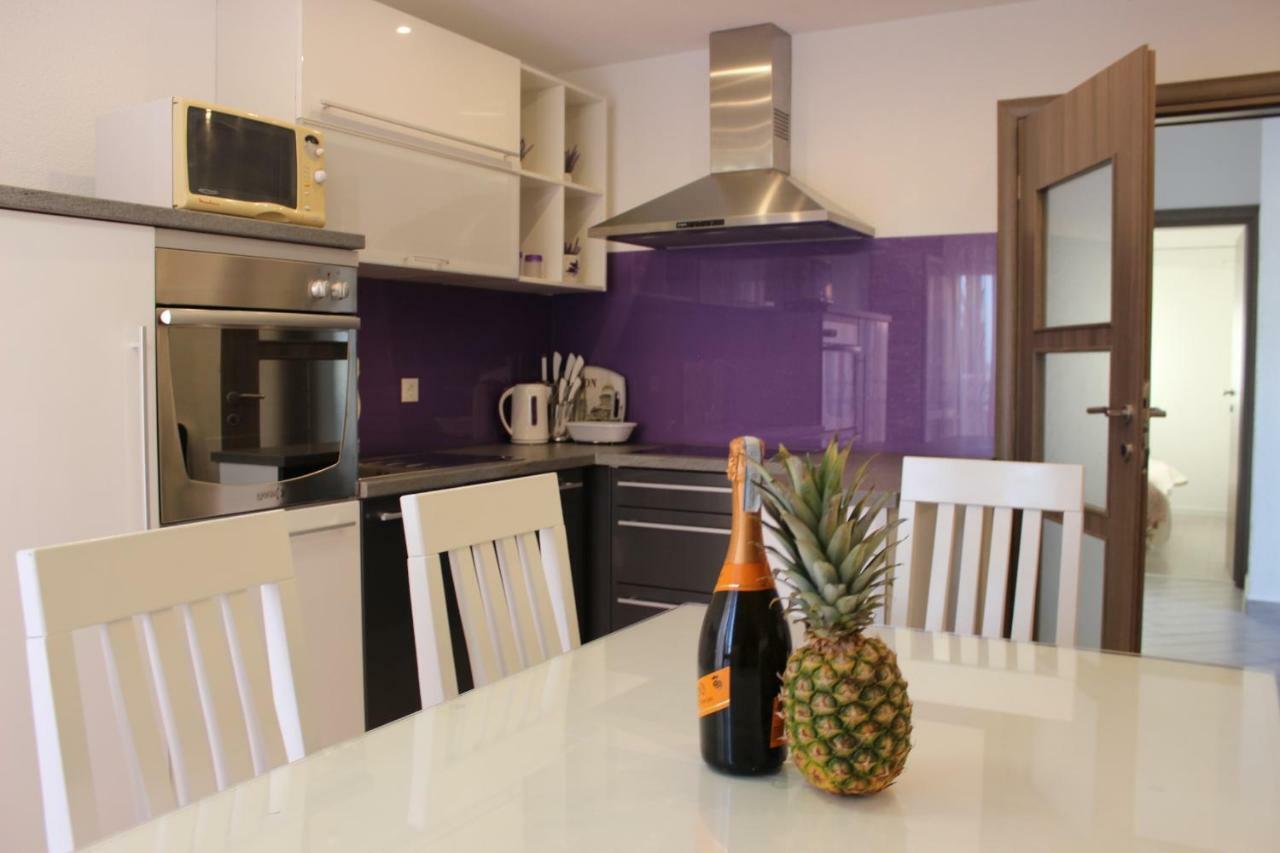 Apartment Lucky With Jacuzzi Trogir