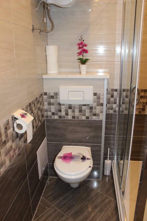 Apartment Lucky With Jacuzzi Trogir